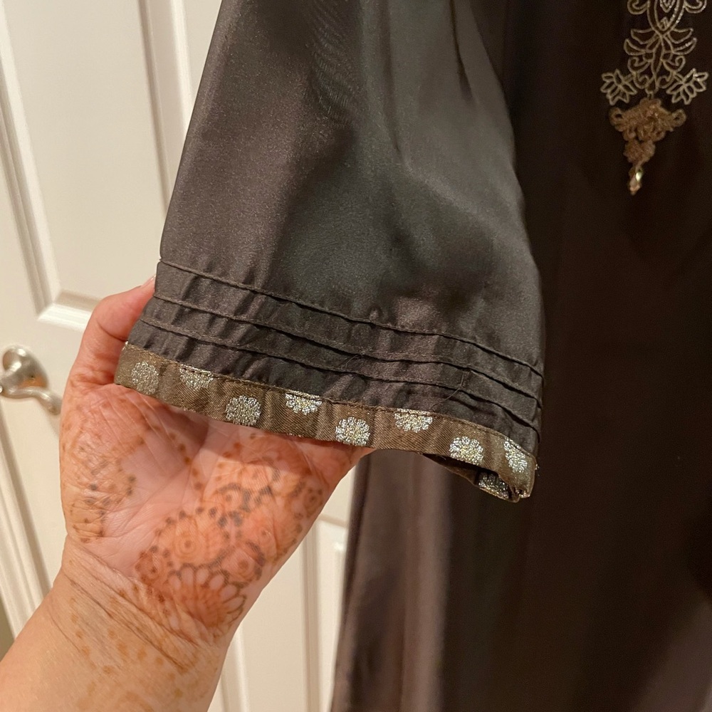 Pakistani Tunic - Picture 3 of 3